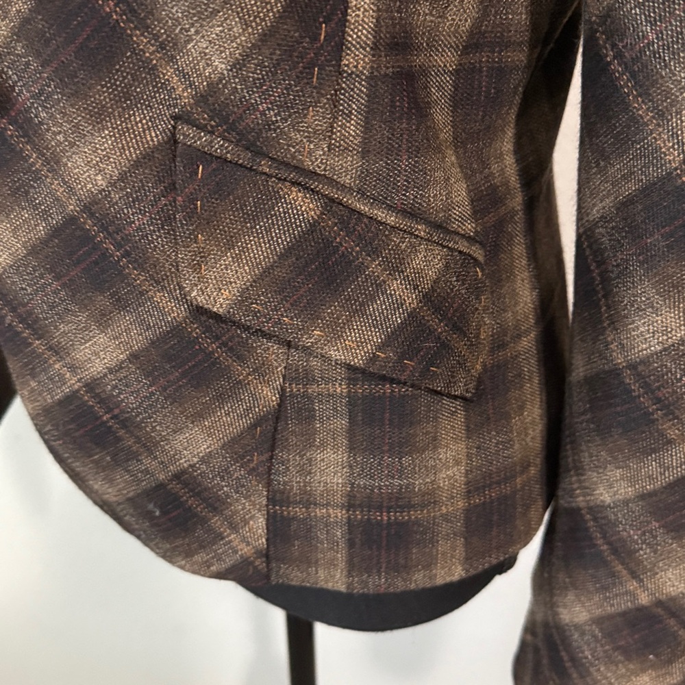 BCBGMaxAzria Tan and Brown Blazer - Picture 7 of 11